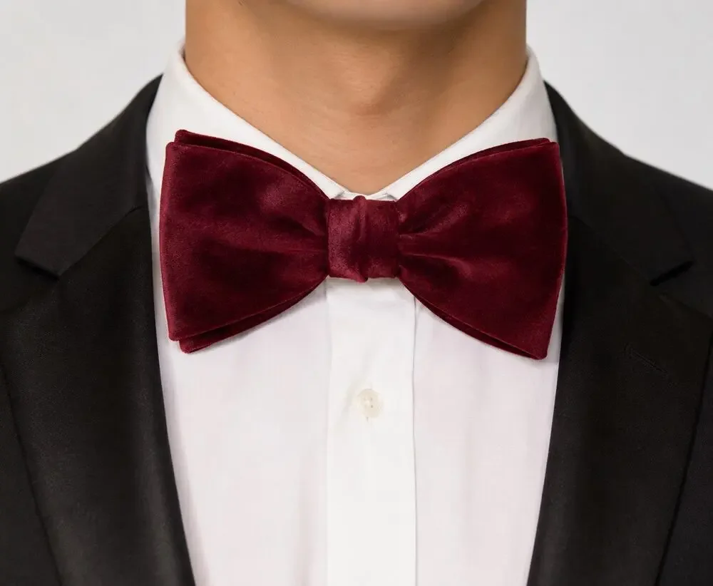 VTG Christian Dior Burgundy Silk Straight Edge Bow Tie w/ Original Box 14.5”–17”